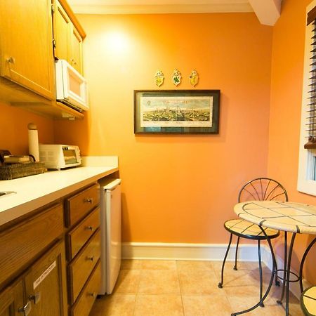 Hidden Garden Cottages & Suites Saugatuck Luaran gambar