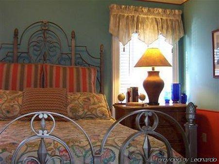 Hidden Garden Cottages & Suites Saugatuck Bilik gambar
