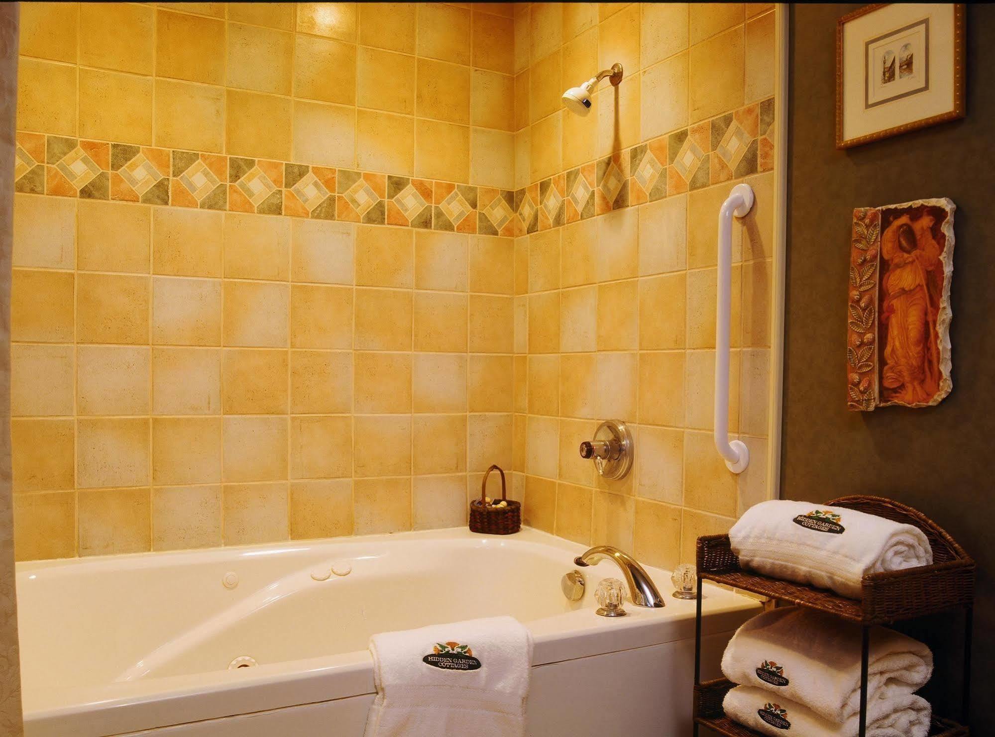 Hidden Garden Cottages & Suites Saugatuck Bilik gambar