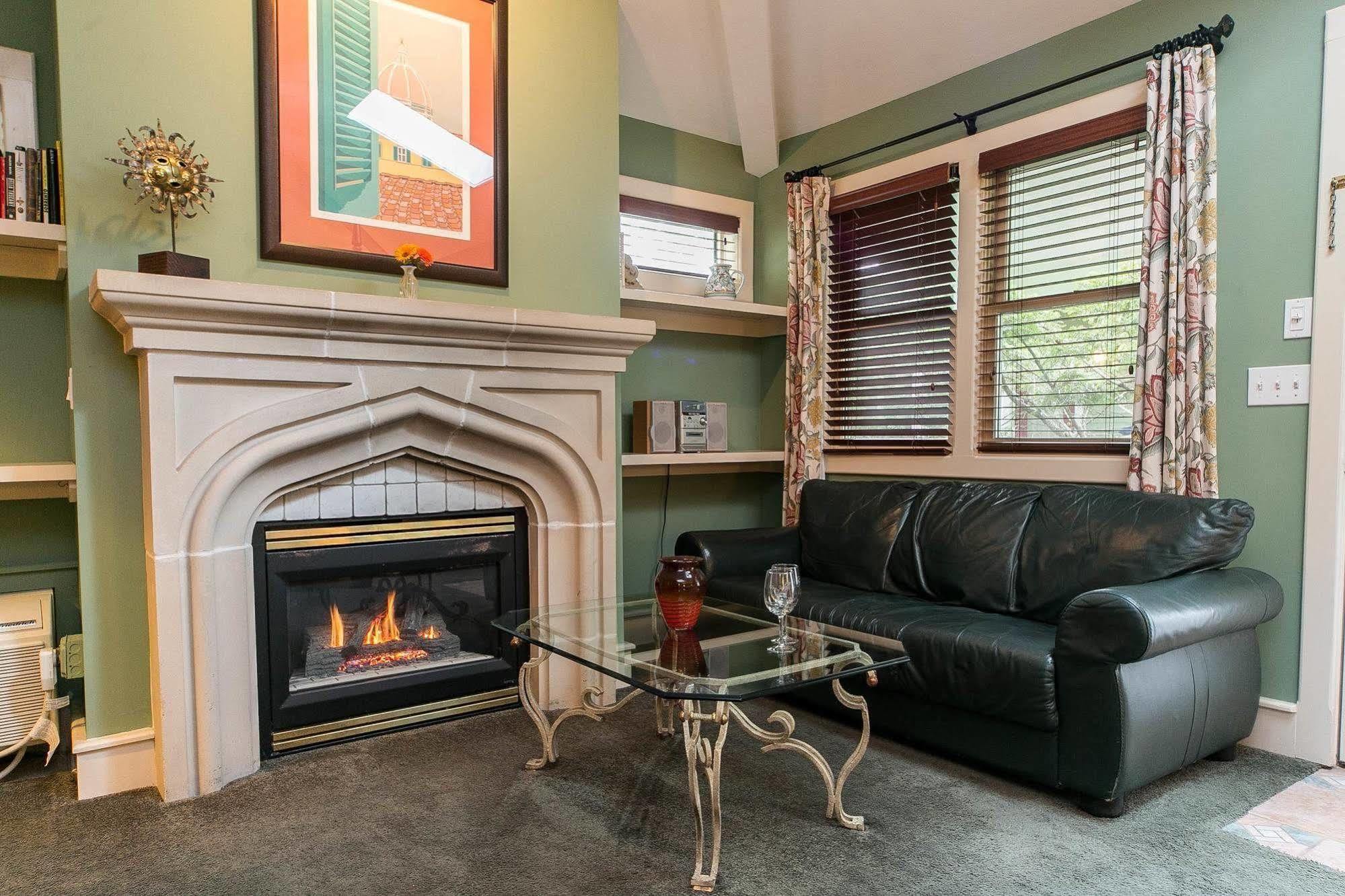 Hidden Garden Cottages & Suites Saugatuck Luaran gambar